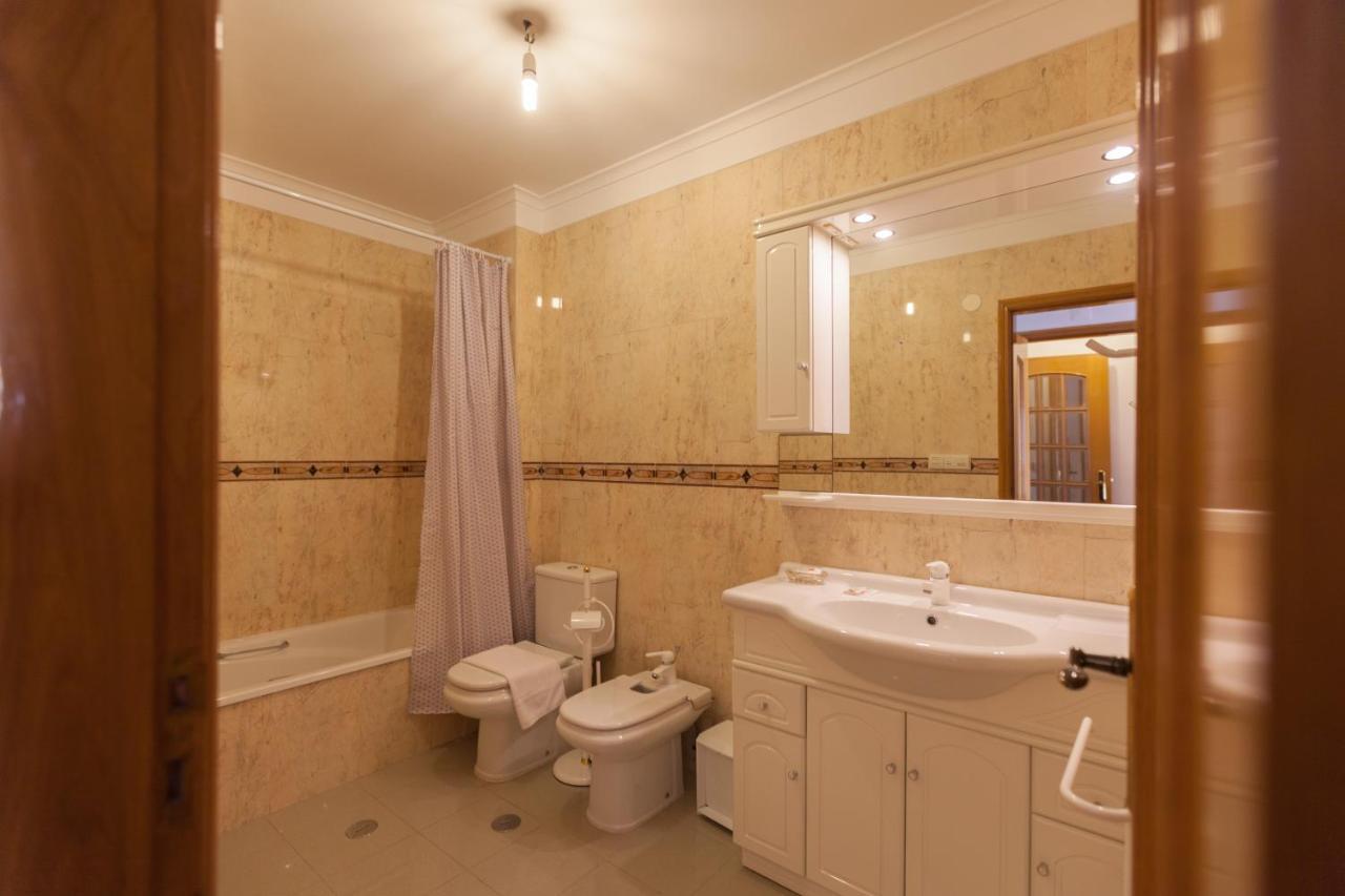 Flh Parede Family Flat With Balcony מראה חיצוני תמונה